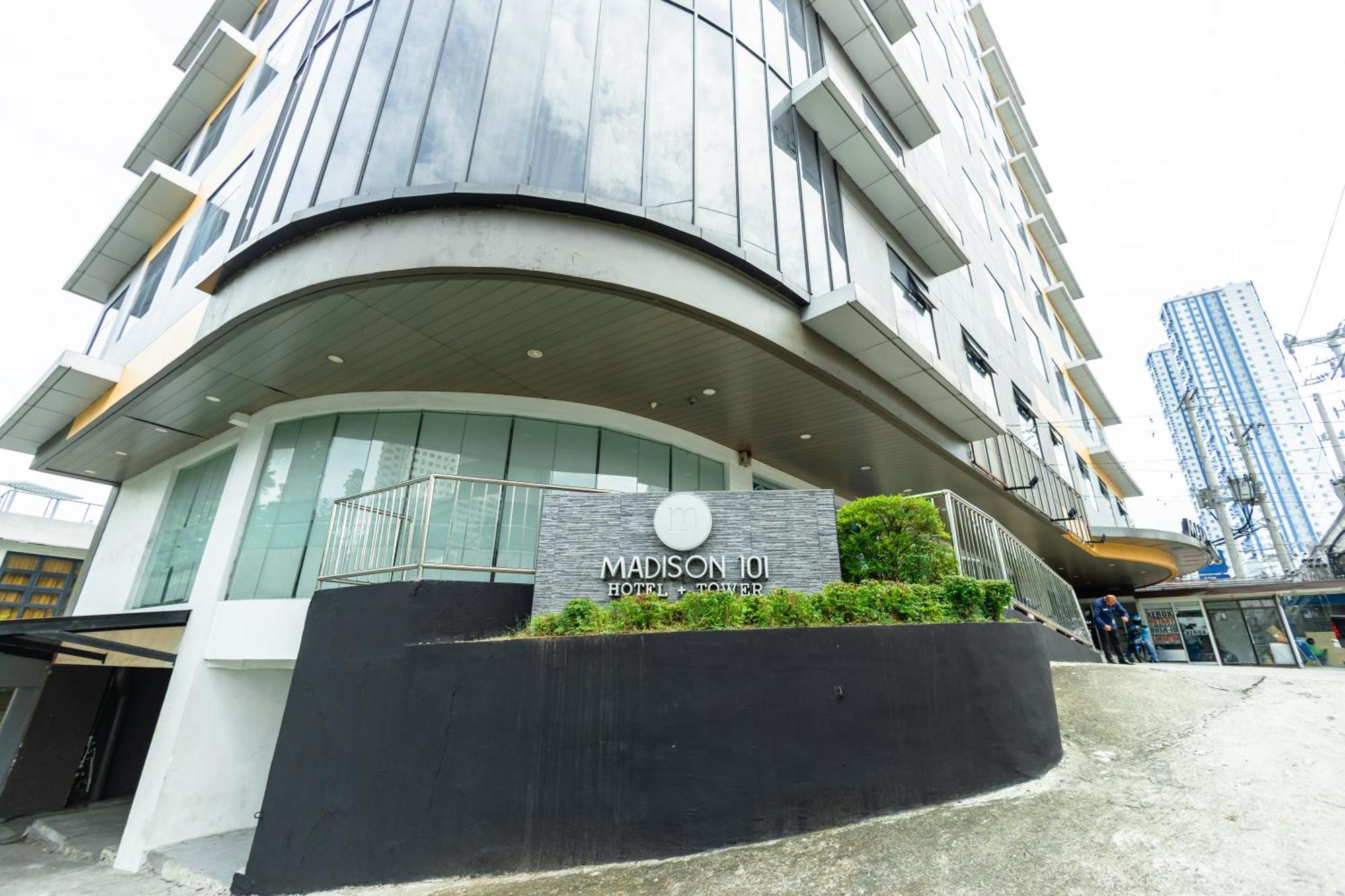 Madison 101 Hotel + Tower Quezon City Esterno foto