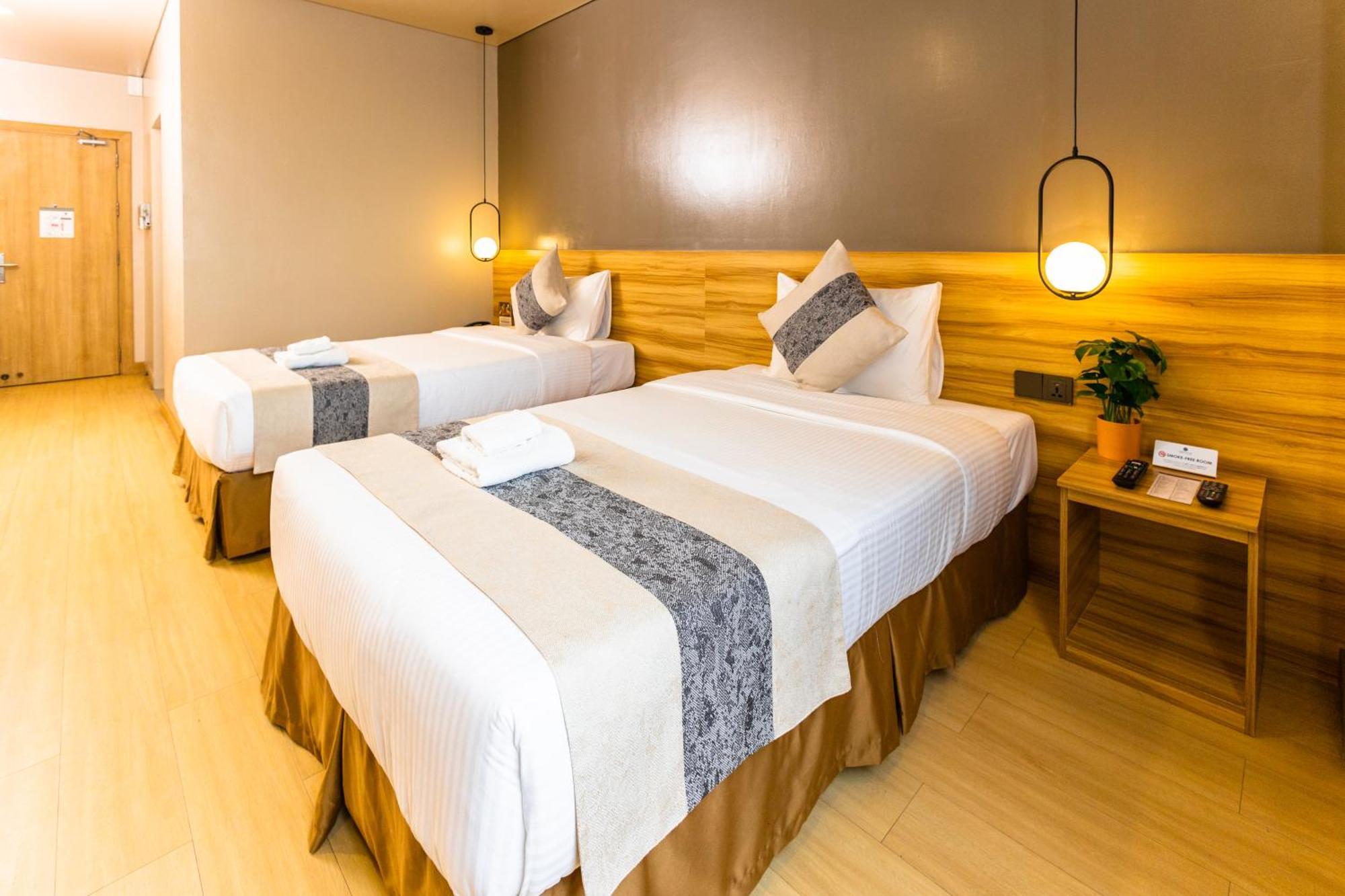 Madison 101 Hotel + Tower Quezon City Esterno foto