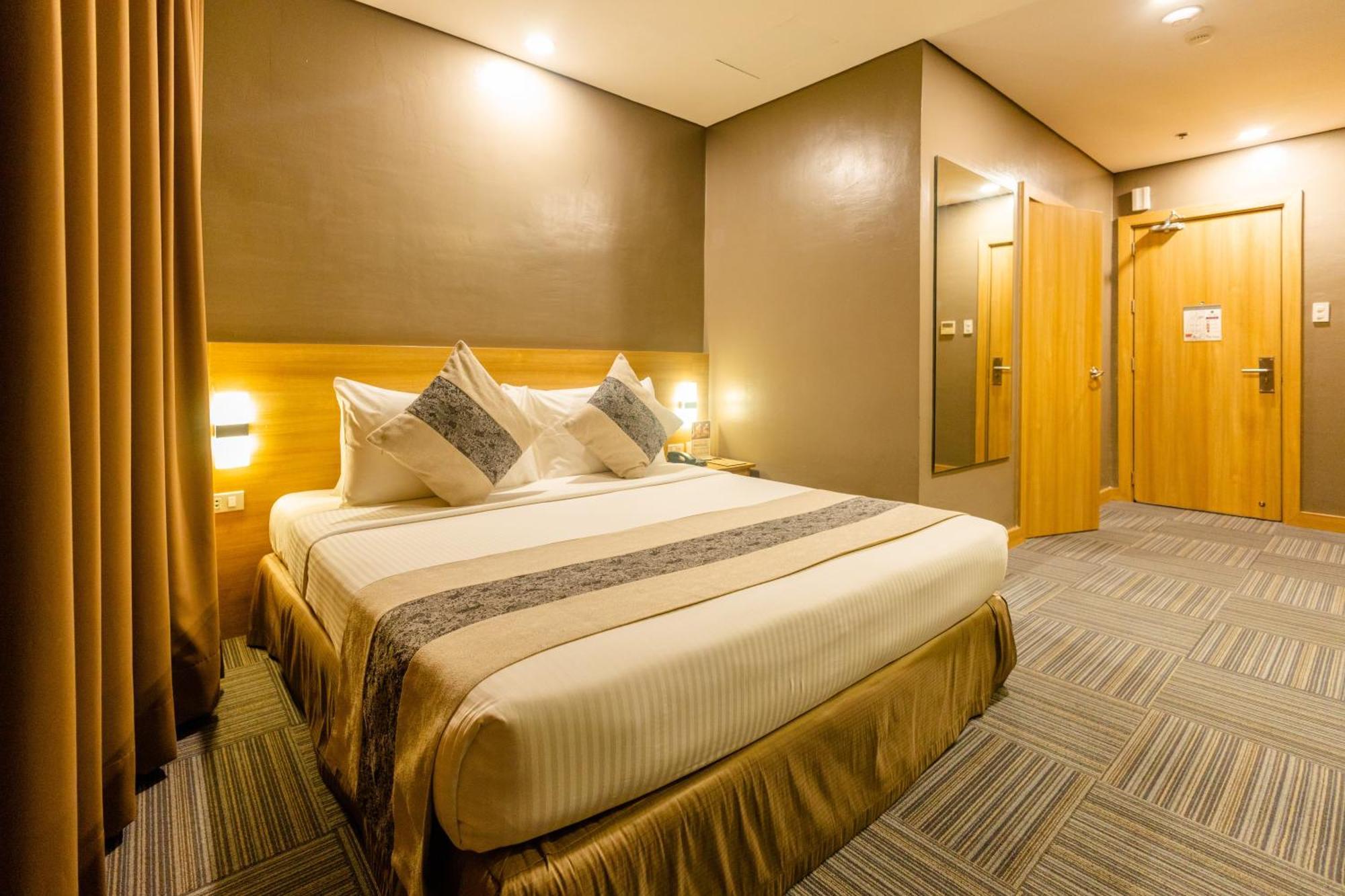 Madison 101 Hotel + Tower Quezon City Esterno foto