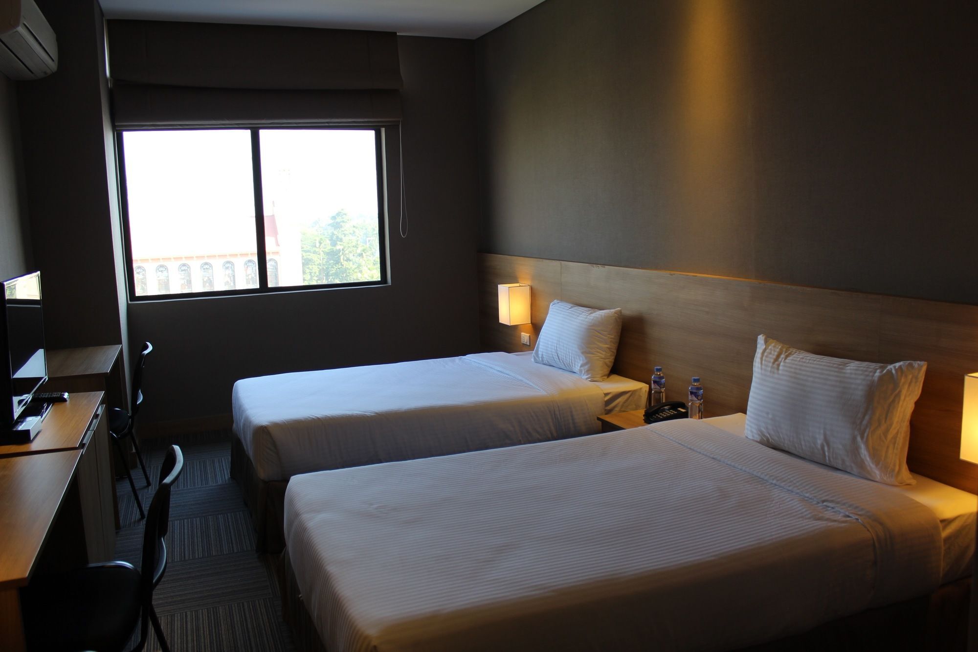 Madison 101 Hotel + Tower Quezon City Esterno foto
