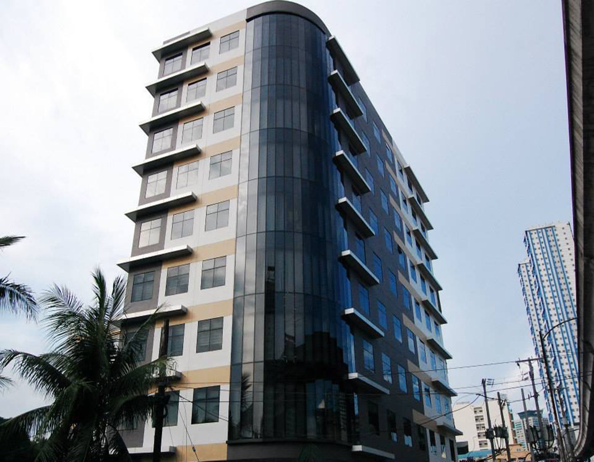 Madison 101 Hotel + Tower Quezon City Esterno foto